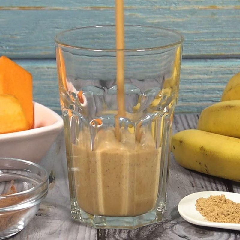 Step 3 Finished product Pumpkin banana smoothie
