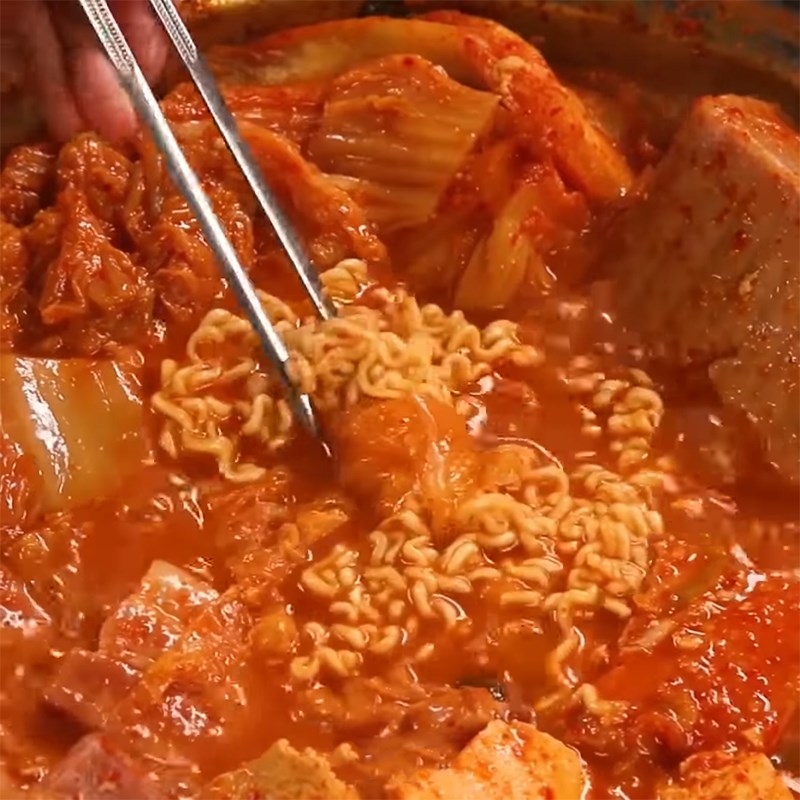 Step 3 Final product Kimchi sausage hot pot with ham