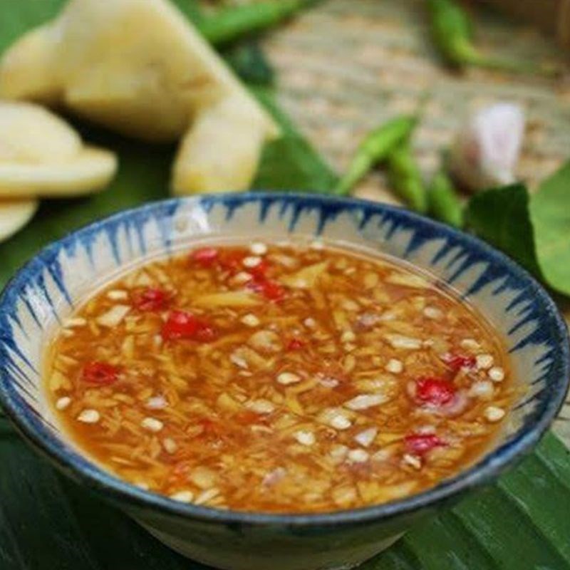 Step 4 Make the dipping sauce Steamed pig intestines with ginger