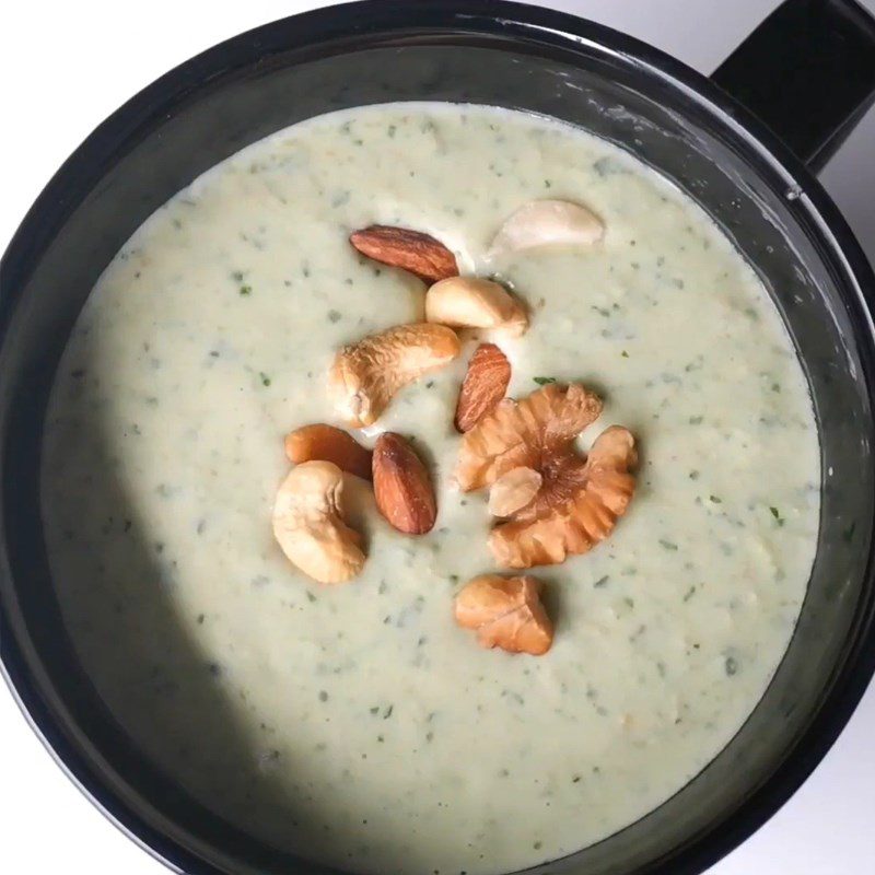 Step 4 Final product Boiled chicken breast smoothie