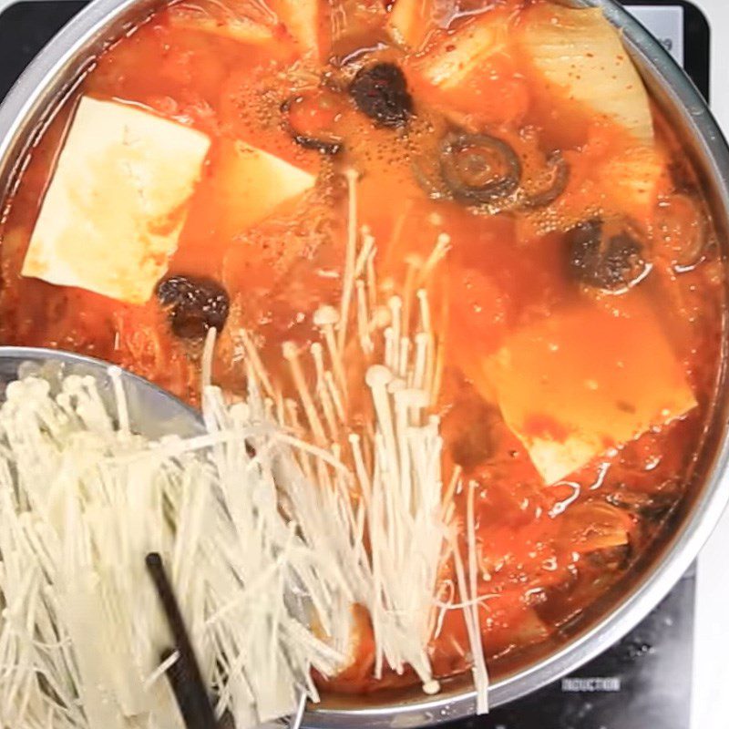 Step 5 Final product Kimchi cartilage rib hot pot