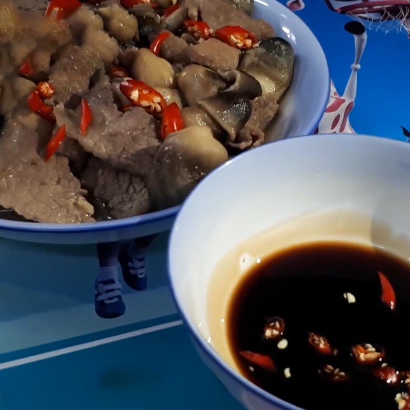 Step 5 Final Product Stir-fried Straw Mushrooms with Beef