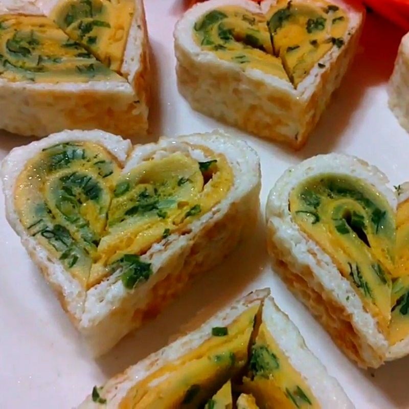 Step 4 Finished product Heart-shaped scallion rolled egg