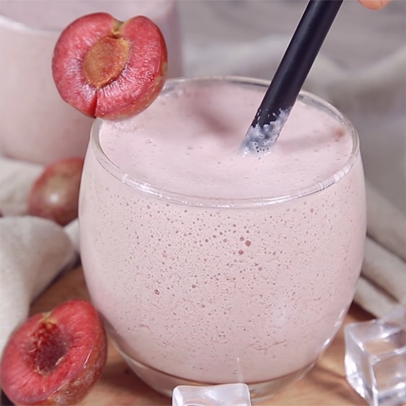 Step 3 Final product Plum smoothie