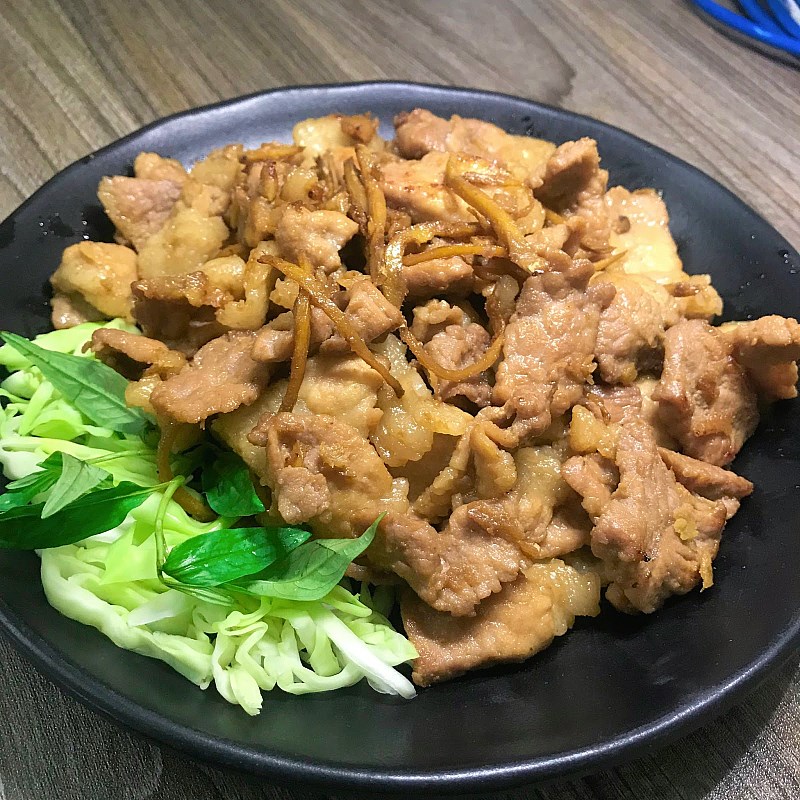 Step 4 Final Product Stir-fried pork (pig meat) with ginger