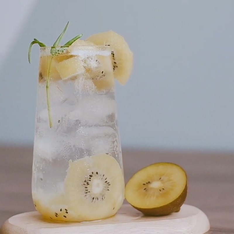 Step 4 Final product Fresh kiwi soda