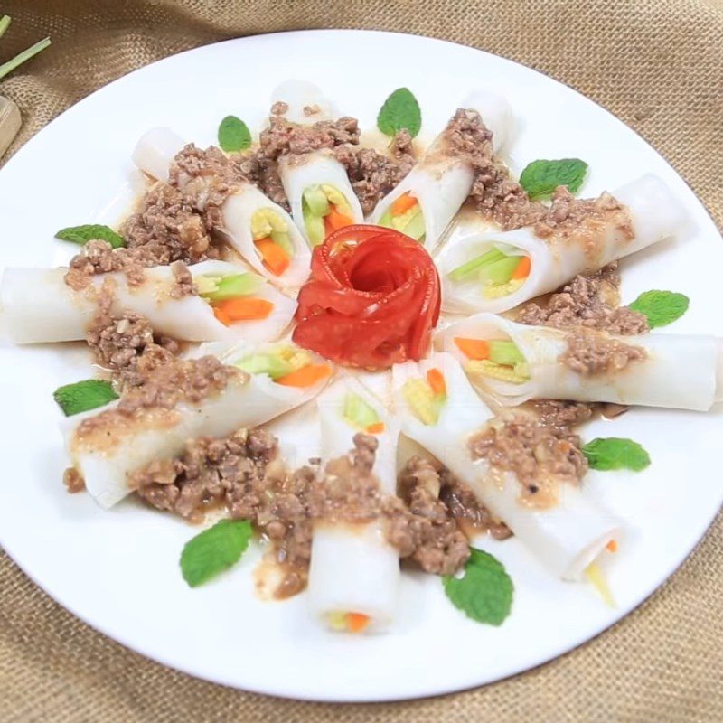 Step 4 Final product Minced beef rice noodle rolls