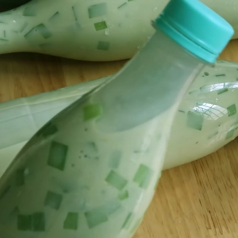 Step 6 Final product of green bean milk with pandan leaves and jelly