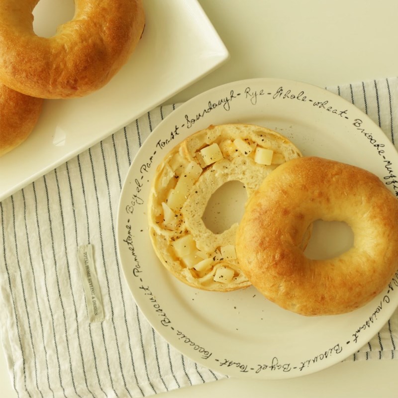 Step 7 Final product Round bagel stuffed with potato and cheese