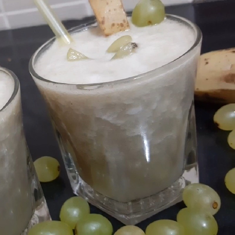 Step 3 Final product Green grape banana smoothie