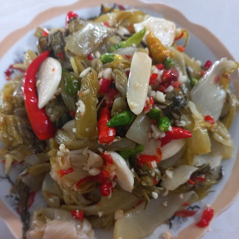 Step 4 Final Product Spicy Garlic Chili Pickled Mustard Greens