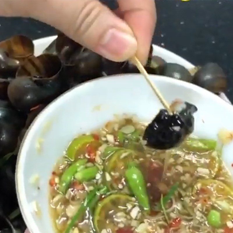 Step 5 Final product Steamed snails with lemongrass and coconut milk