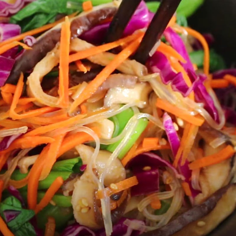 Step 5 Final Product Mixed noodle salad for weight loss eat clean