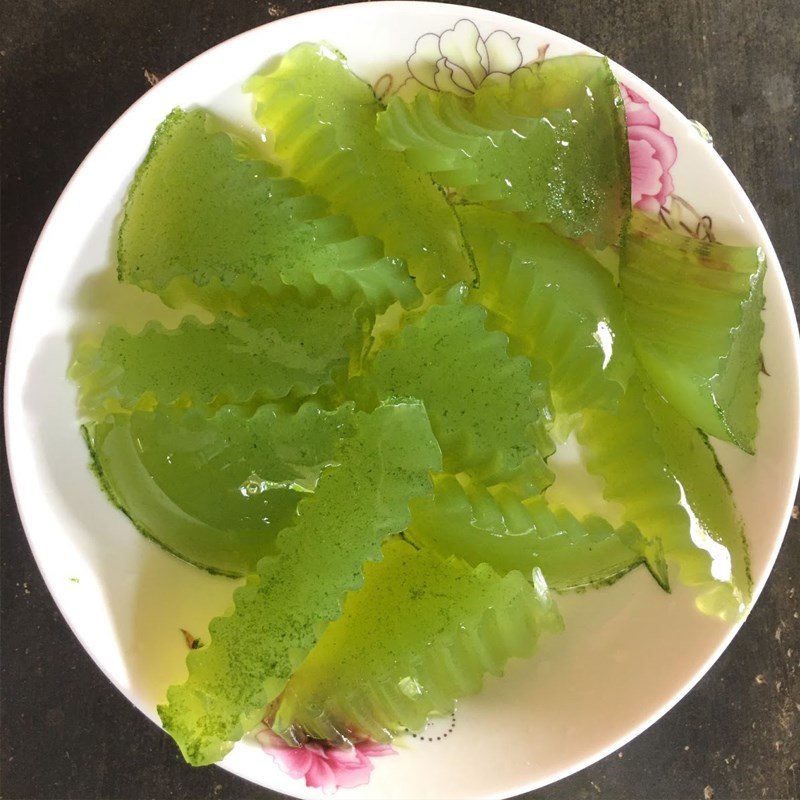 Step 4 Final Product Jelly with Pandan Leaves