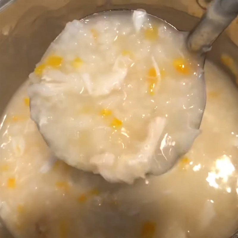 Step 5 Cook crab carrot porridge