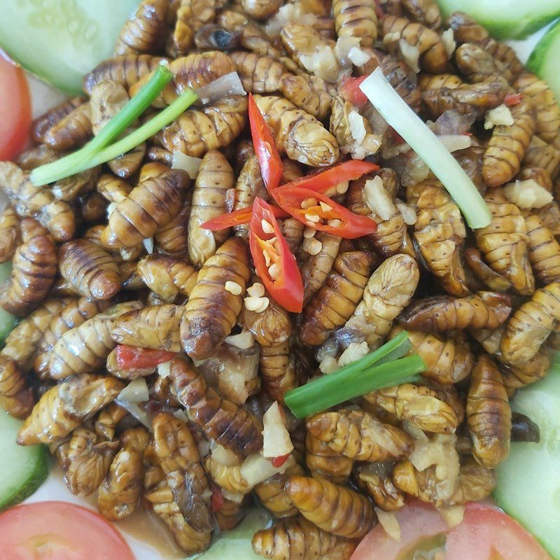 Step 4 Finished Product Stir-fried Silkworms