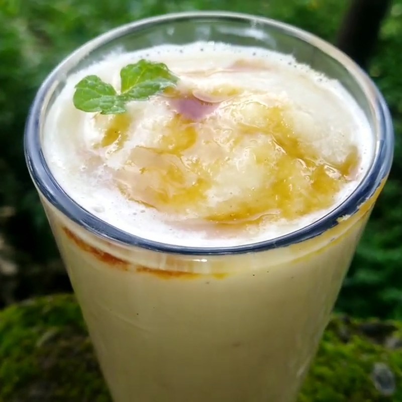 Step 3 Final product Custard apple and peanut smoothie
