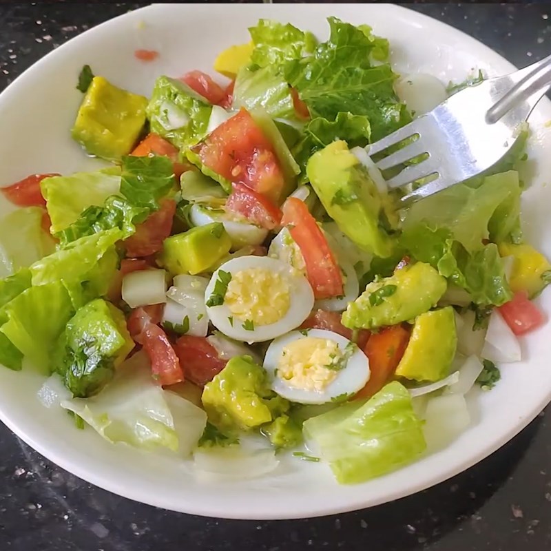 Step 5 Final product Avocado quail egg salad