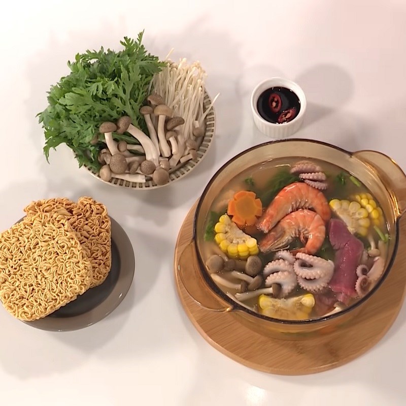 Step 5 Final product Octopus hot pot with seafood