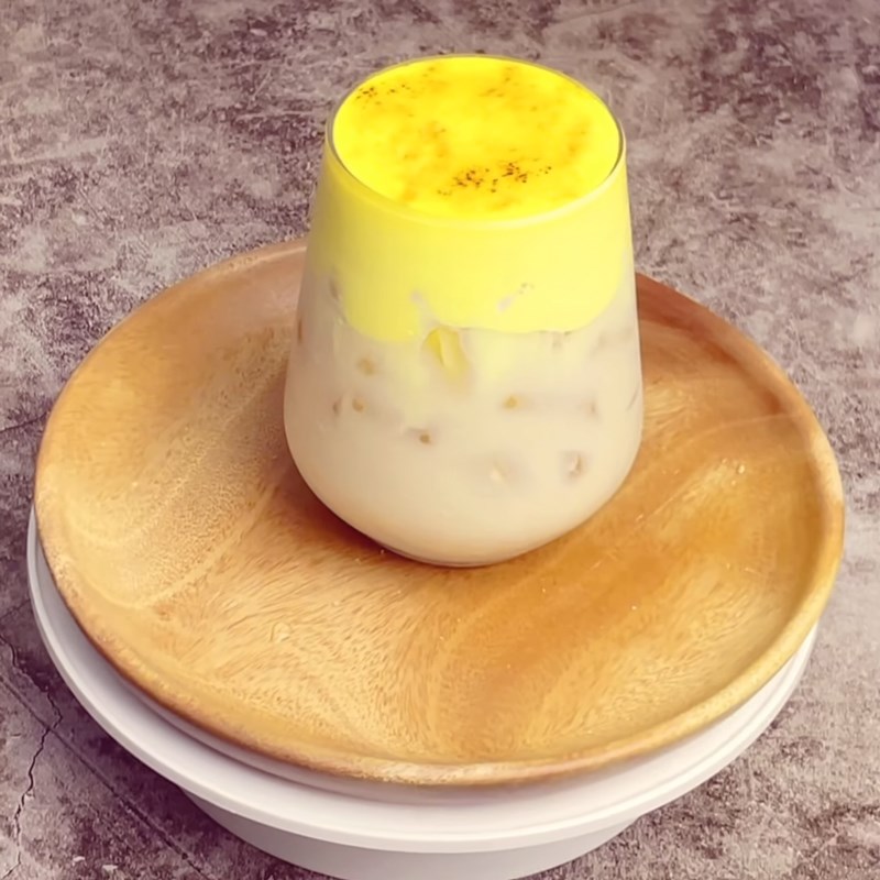 Step 5 Final Product of Burnt Egg Cream Milk Tea