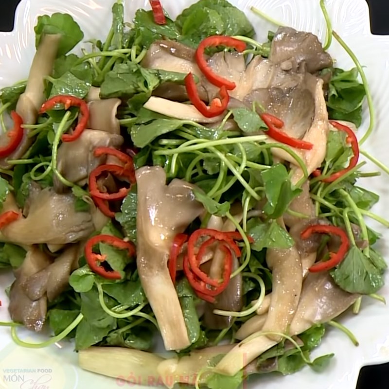 Step 5 Final Product for Vegetarian Watercress Salad with Oyster Mushrooms