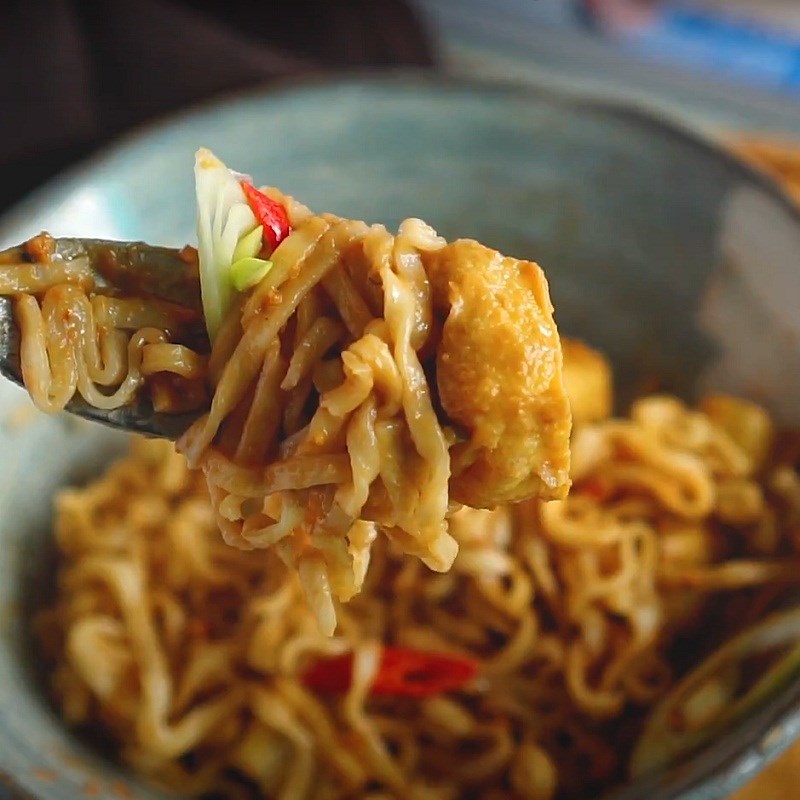 Step 5 Final Product Peanut Butter Udon Noodles