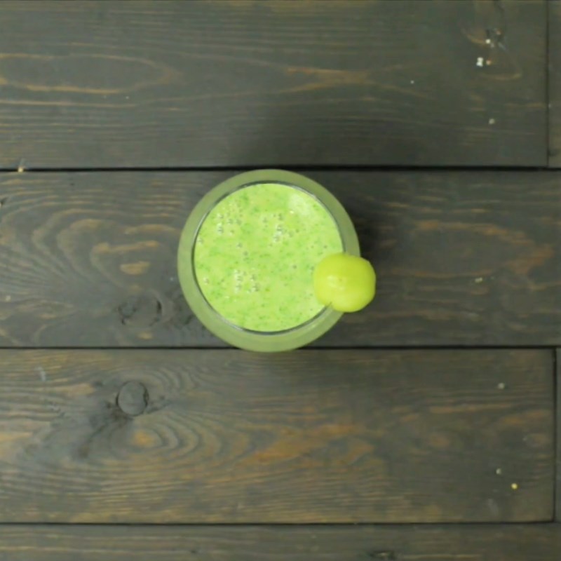 Step 3 Finished product Green grape spinach smoothie