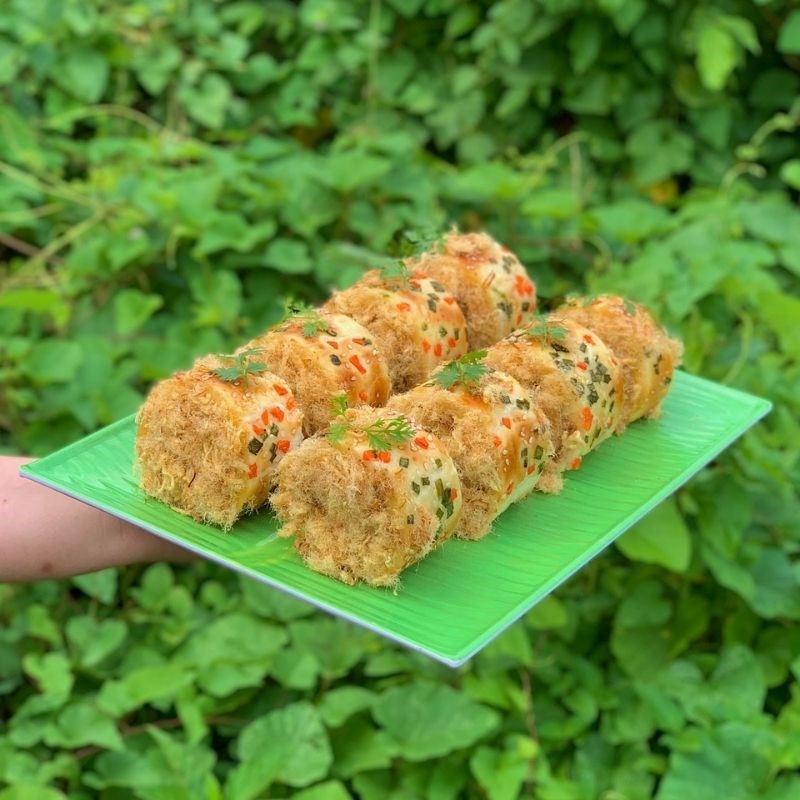 Step 9 Final product Rolled bread with pork floss and egg sauce