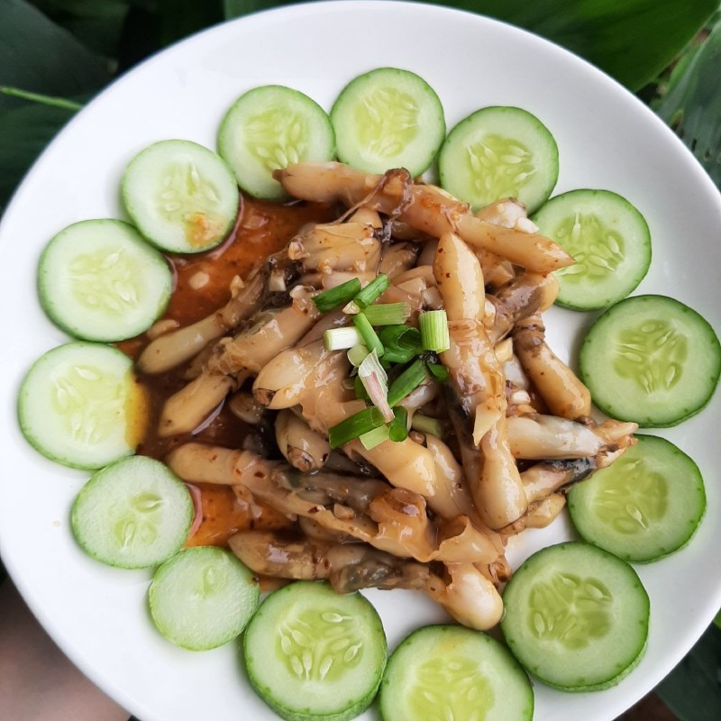 Step 5 Final product Stir-fried razor clams with garlic