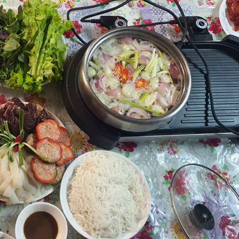 Step 5 The finished dish of tuna hot pot with vinegar