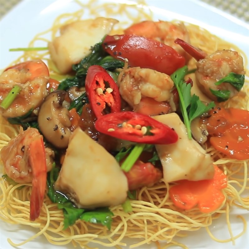 Step 7 Final product Crispy fried seafood noodles
