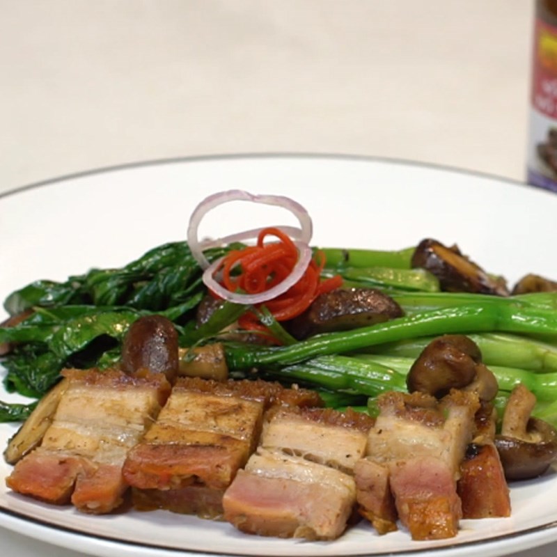 Step 4 Finished Product Roasted Pork Stir-Fried with Mustard Greens