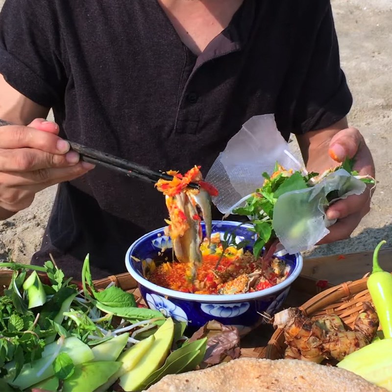 Step 6 Final product of Nam O fish salad in Da Nang