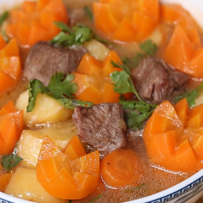 Step 6 Final product Beef soup with potatoes and carrots