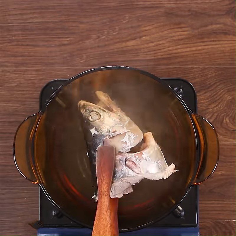 Step 6 Make the broth Mackerel noodle soup Nha Trang