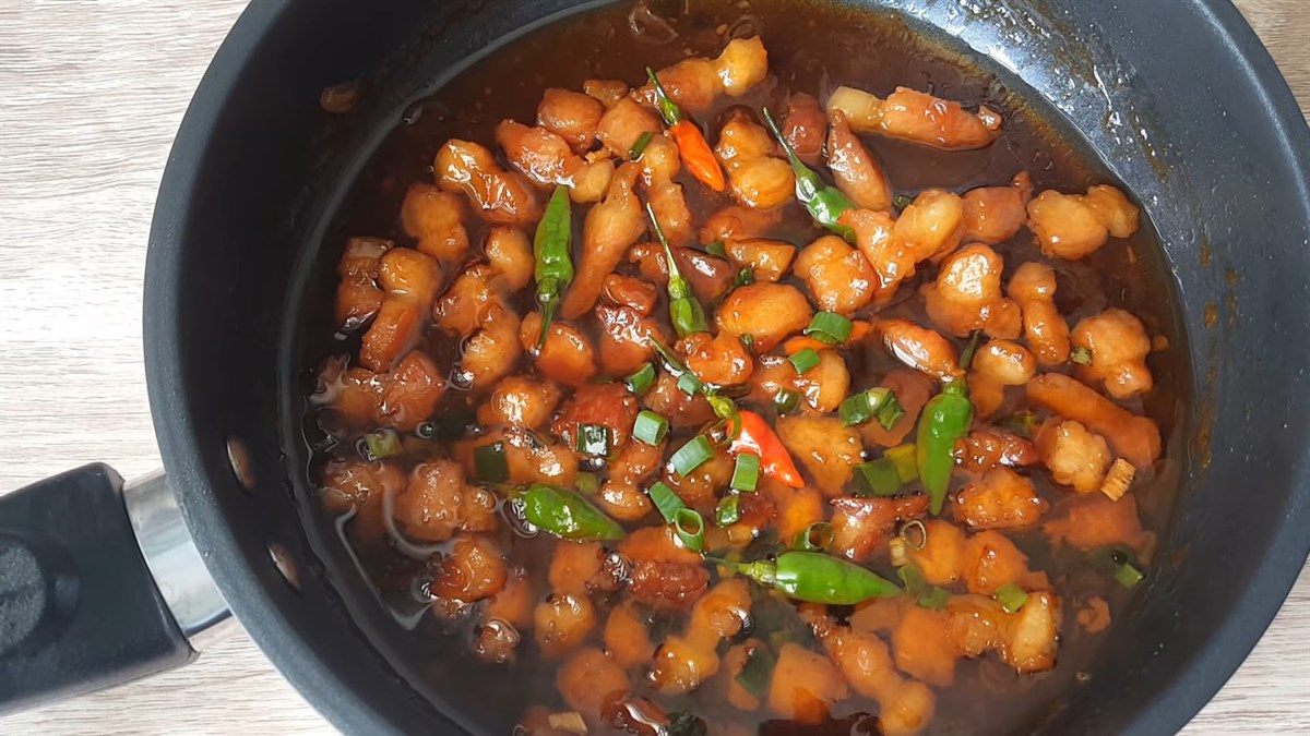 2 ways to make delicious and flavorful caramelized pork for a rustic meal 15 Braised Pork with Dried Shrimp
