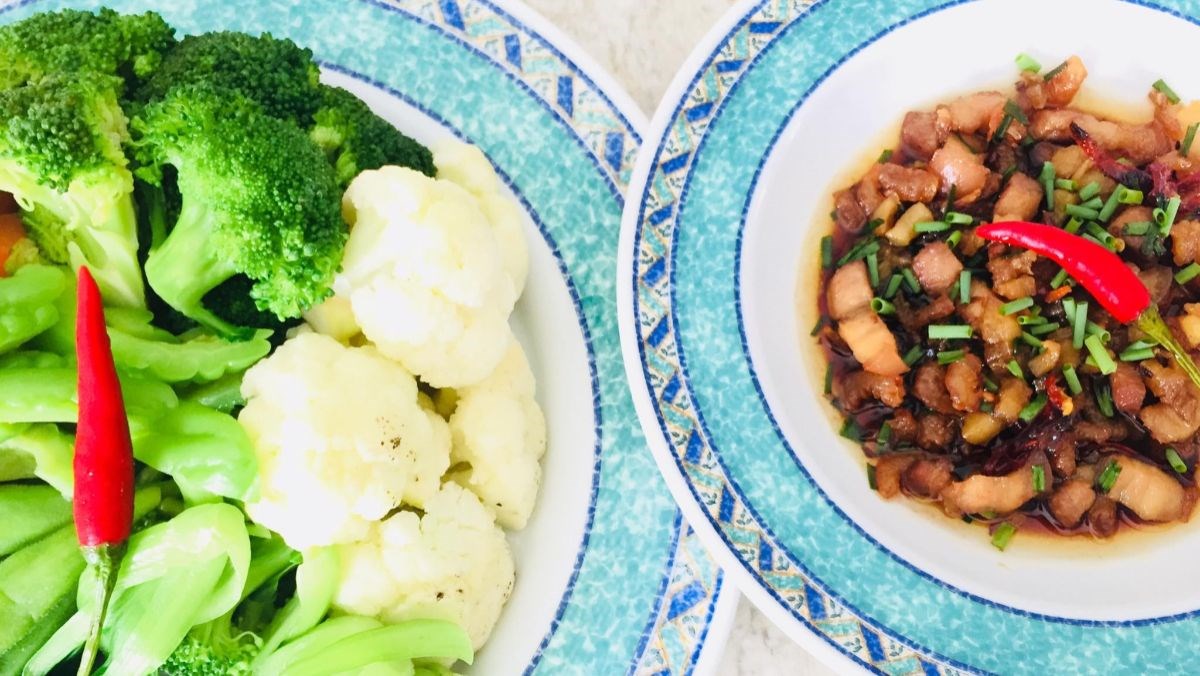 2 ways to make delicious and flavorful caramelized pork for a rustic meal 2 Stewed pork with dried shrimp