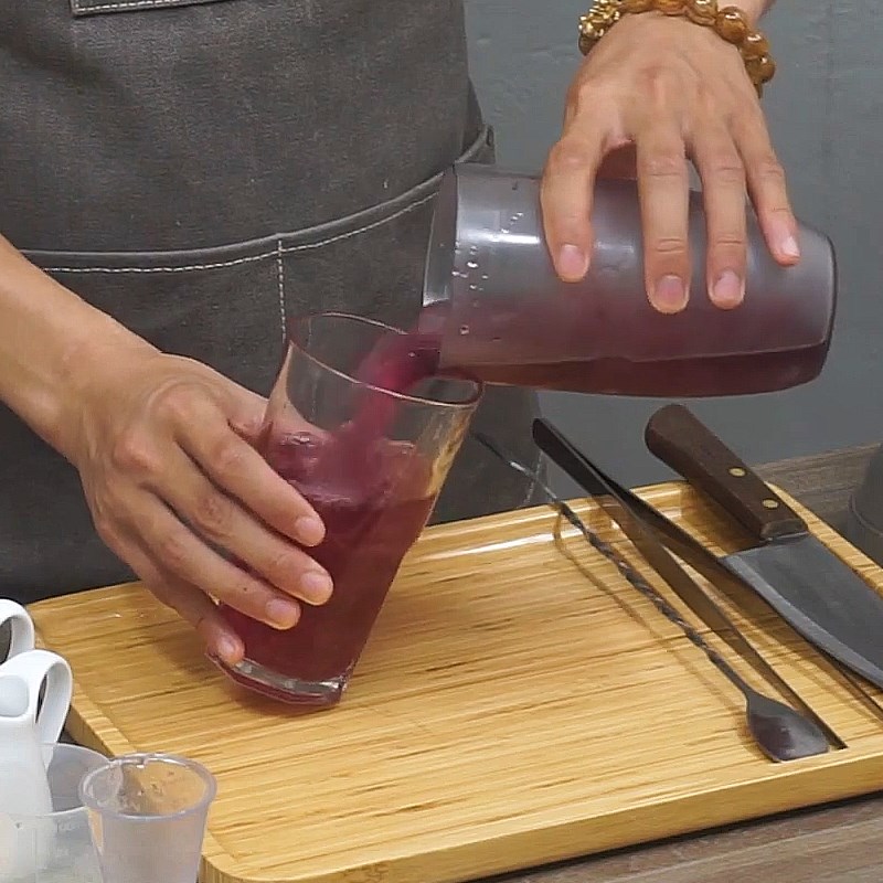 Step 2 Decoration Red artichoke peach tea