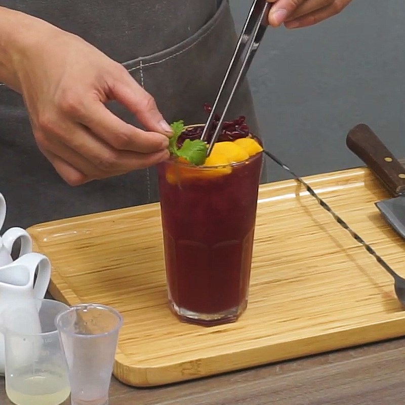 Step 2 Decoration Red artichoke peach tea
