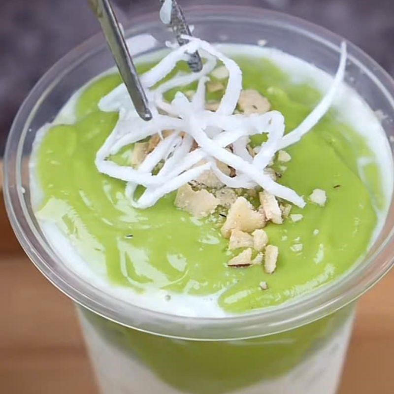 Step 5 Presentation Ripe avocado young coconut