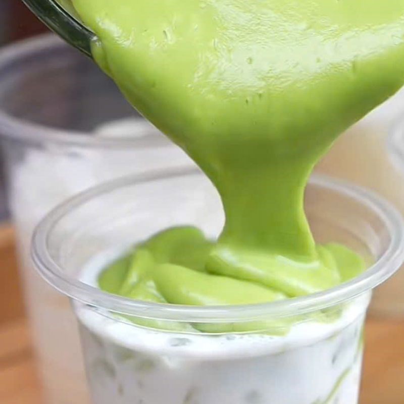 Step 5 Presentation Ripe avocado young coconut