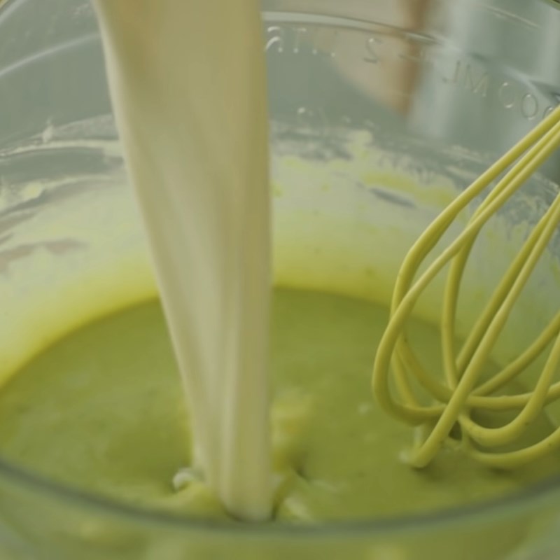 Step 3 Mixing the cake batter Rolled gourd crepe