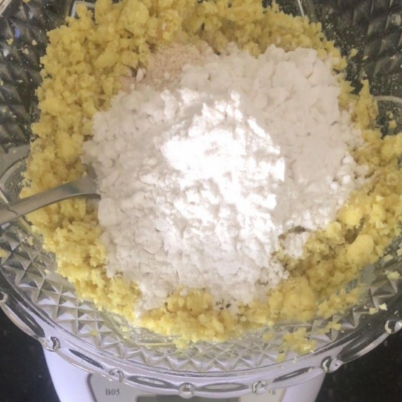 Step 2 Mixing the dough Sweet potato oatmeal cake for weight loss without baking