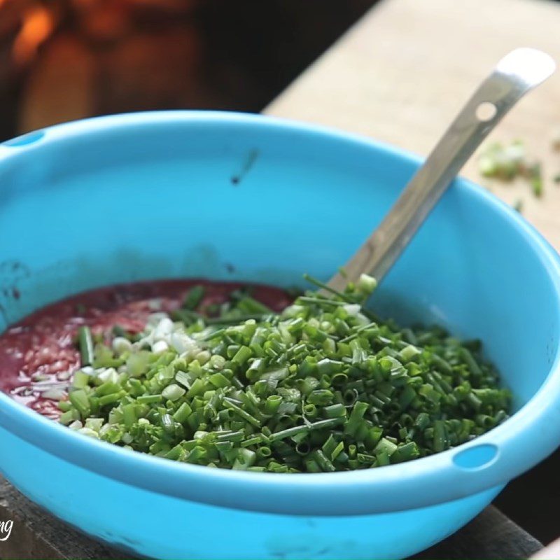 Step 5 Mix pork sausage in Northern porridge