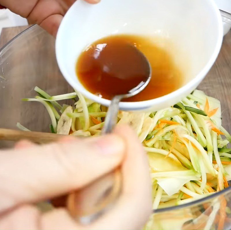 Step 4 Toss the salad Beef salad recipe