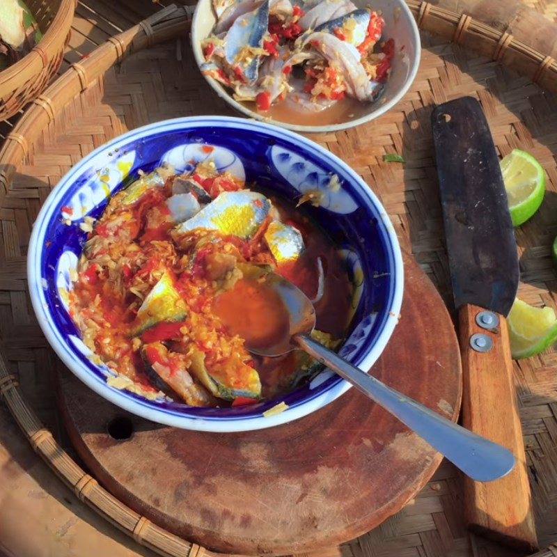 Step 5 Mixing the salad Mackerel salad Nam O Da Nang