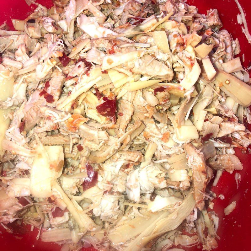 Step 4 Mix the salad Banana flower salad with pork