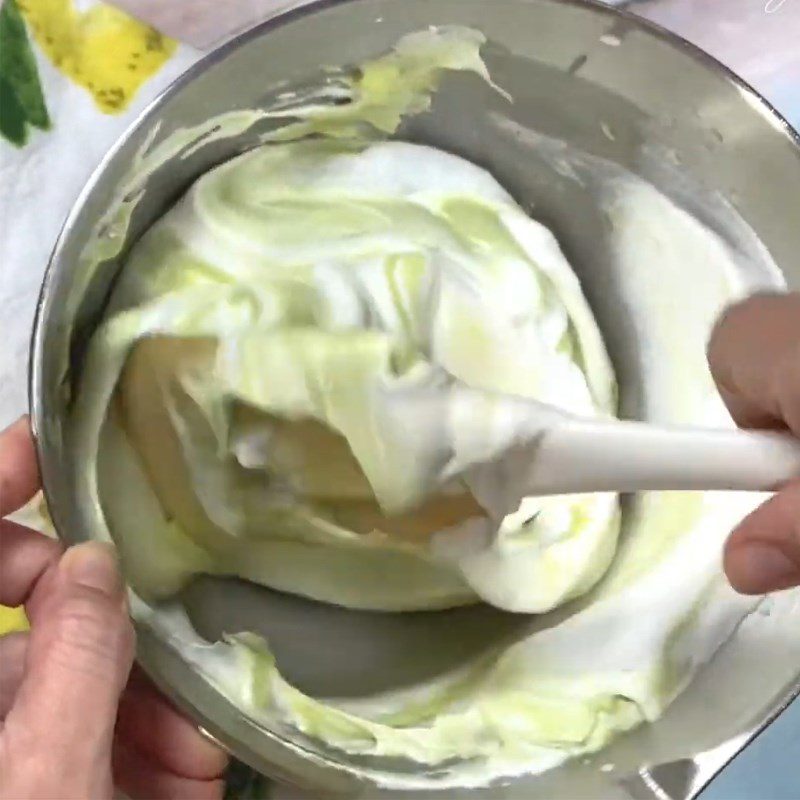 Step 4 Mix the Butter Mixture with Whipping Cream Yogurt Butter Cream