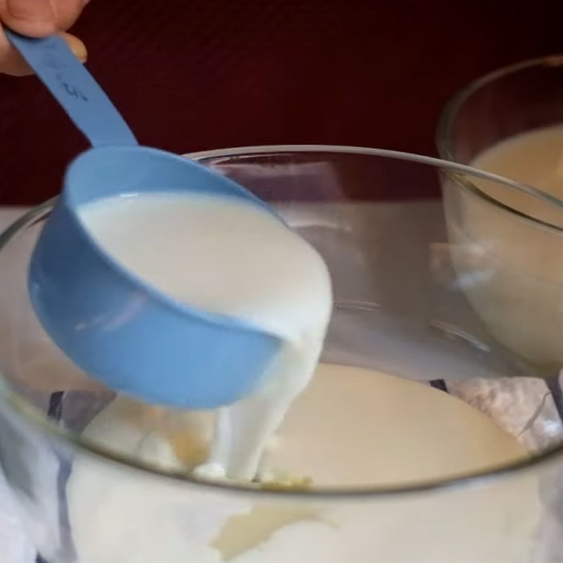 Step 2 Mix the cream mixture Oreo ice cream bars