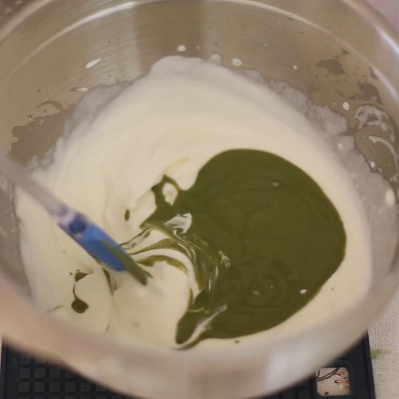 Step 6 Mixing the mousse mixture Green tea mousse